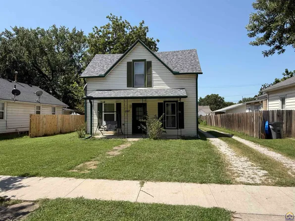 207 S Congress St, Emporia, KS 66801