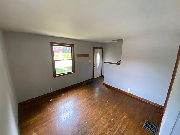 5th image of 2547-2549 Neil Ave
