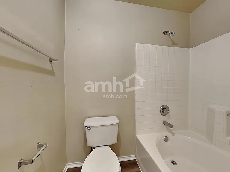 1624 Kelly Ln — Photo 10