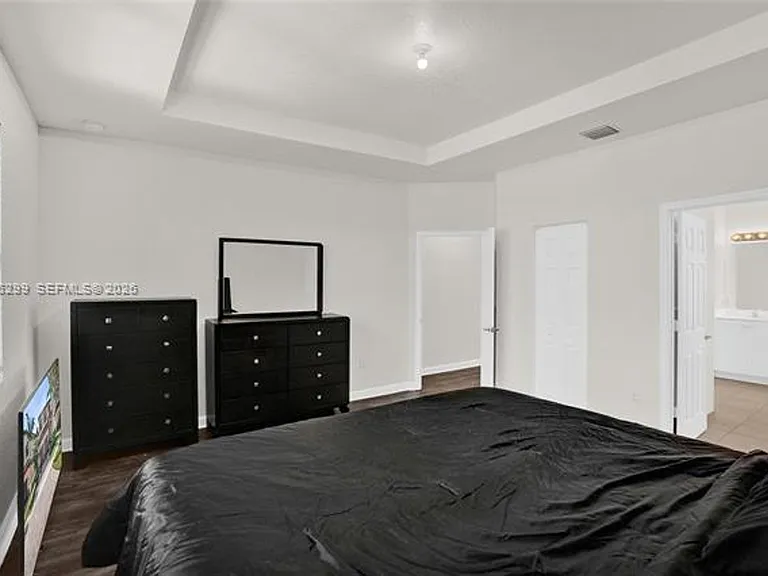 2502 NE 1st St #0 — Photo 36