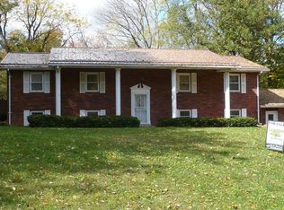 375 N Dorsett Dr, Connersville, IN 47331