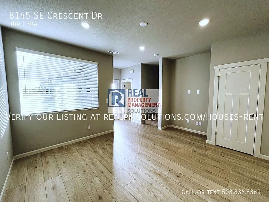 Welcome to this cozy and inviting home in a peaceful neighborhood! — Photo 4