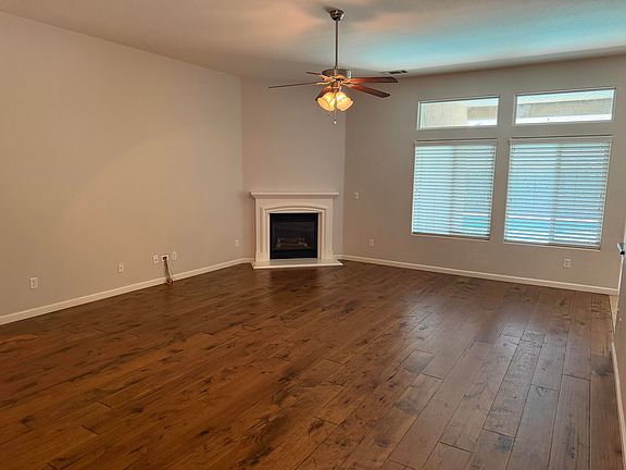 5th image of 2289 Kaiser Creek Avenue E