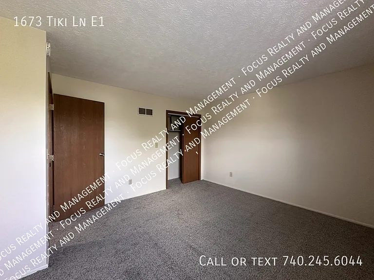 1673 Tiki Ln #E1 — Photo 8