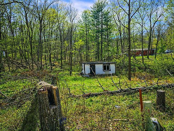 2nd image of 10155 Shaw Rd