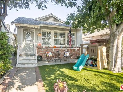 1414 N Whitnall Hwy, Burbank, CA, 91505