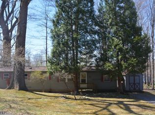 10 Watergate Dr, High Bridge, NJ