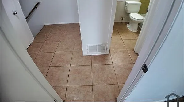 8616 Putnam Dr #101 — Photo 13