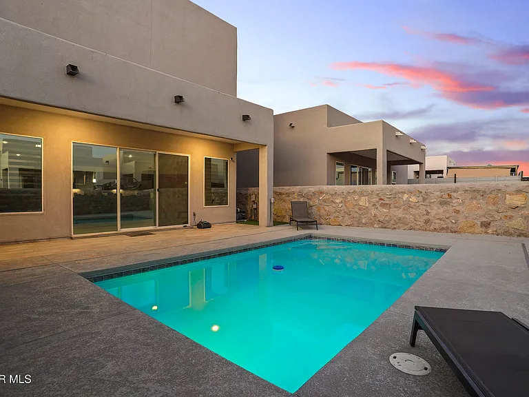12308 Desert Heights Ct — Photo 30
