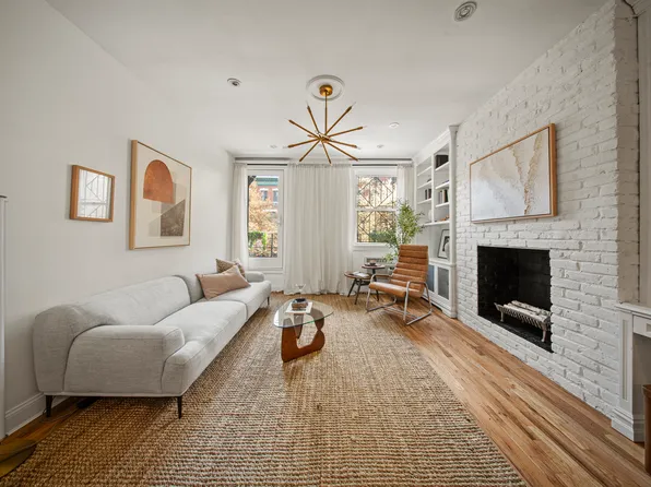 514 East 11th Street 2A image 1 of 8