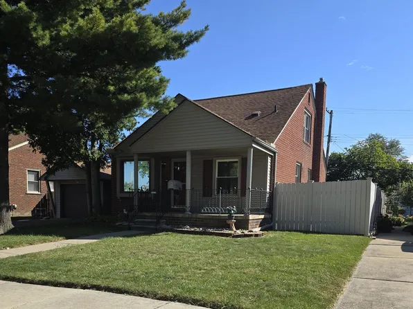2929 21st St, Wyandotte, MI 48192