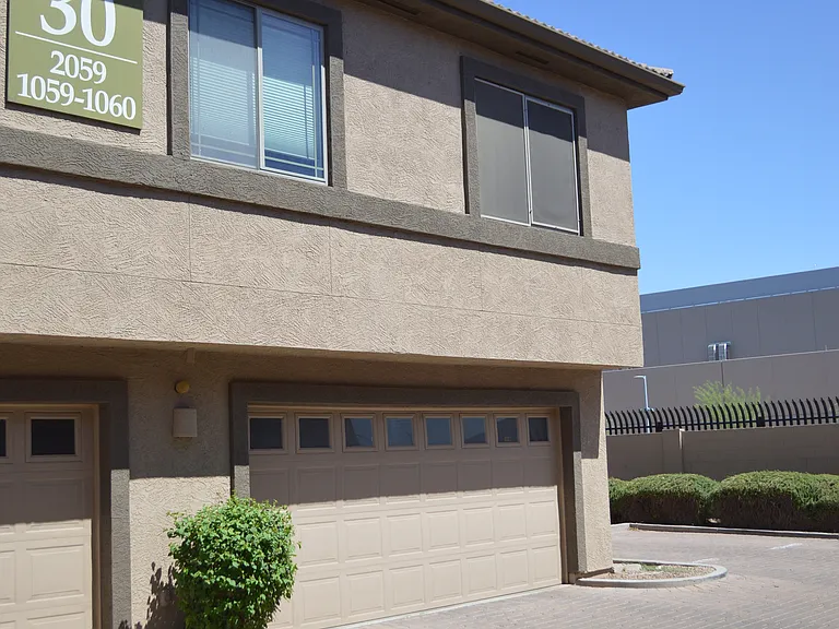 1225 N 36th St #1060 — Photo 3