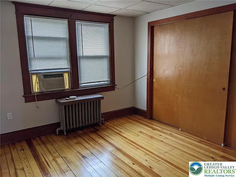 2434 Birch St — Photo 10