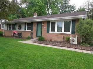 660 Hammond Rd, York, PA 17406