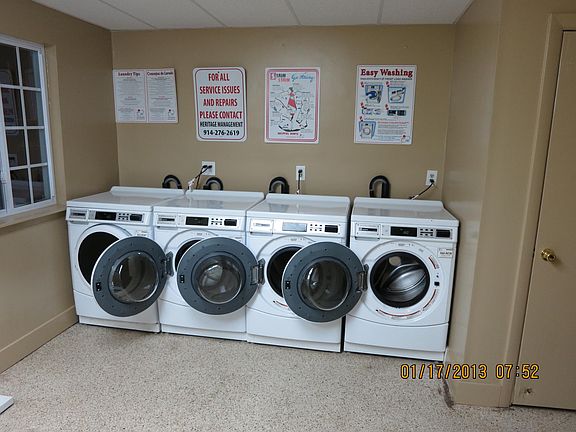 2nd image of 206 Fox Run Ln