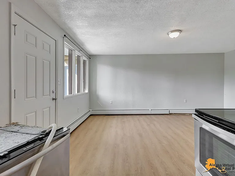 3503 Indiana St — Photo 2