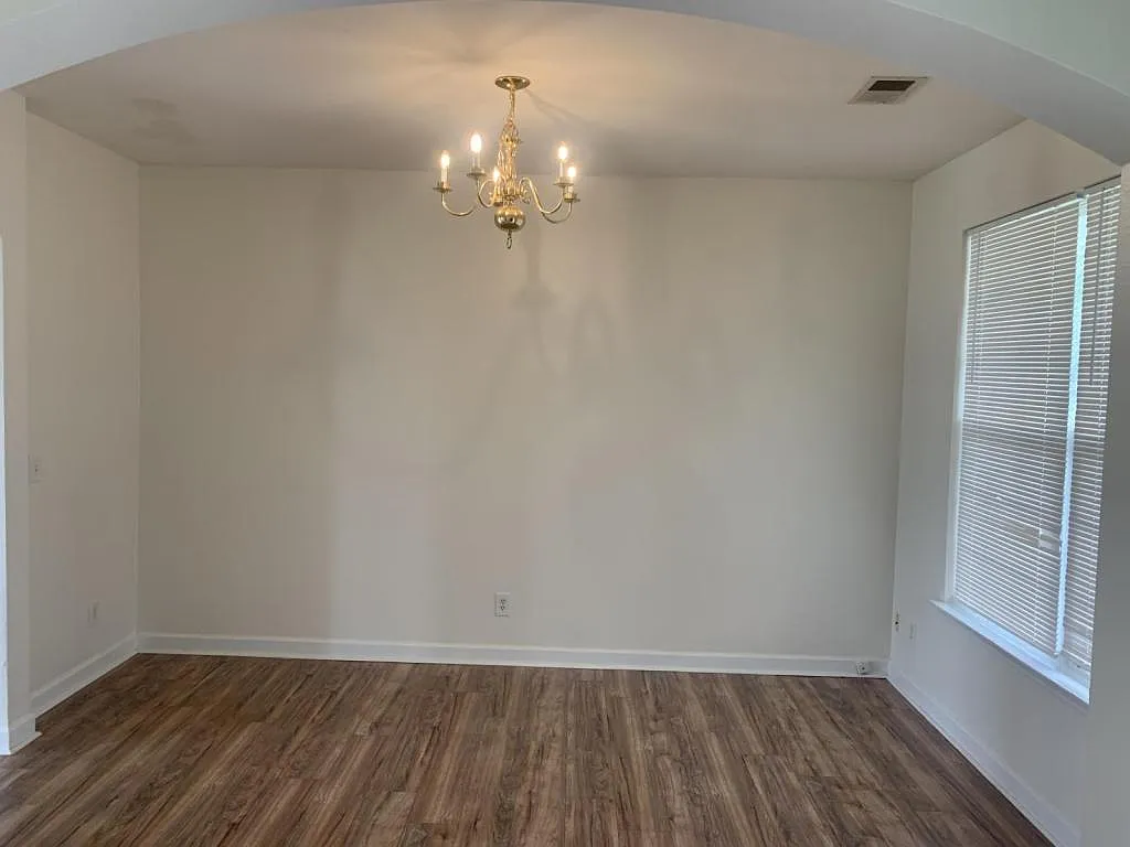 172 Zinnia Drive — Photo 4