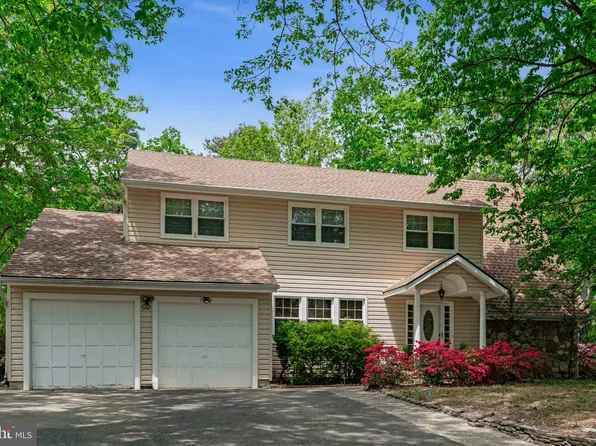 18 Hazelhurst Dr, Voorhees, NJ 08043