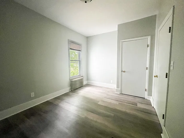 3 Warren St #3 — Photo 3