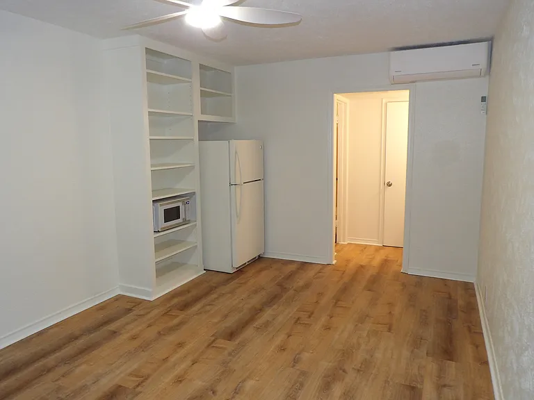 4405 McKinney Ave #204 — Photo 4