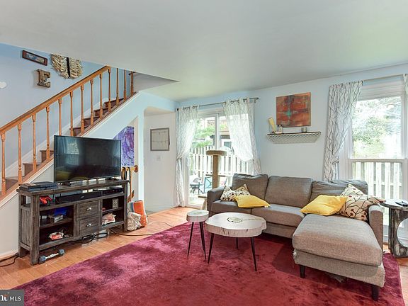 5th image of 5818 Norham Dr