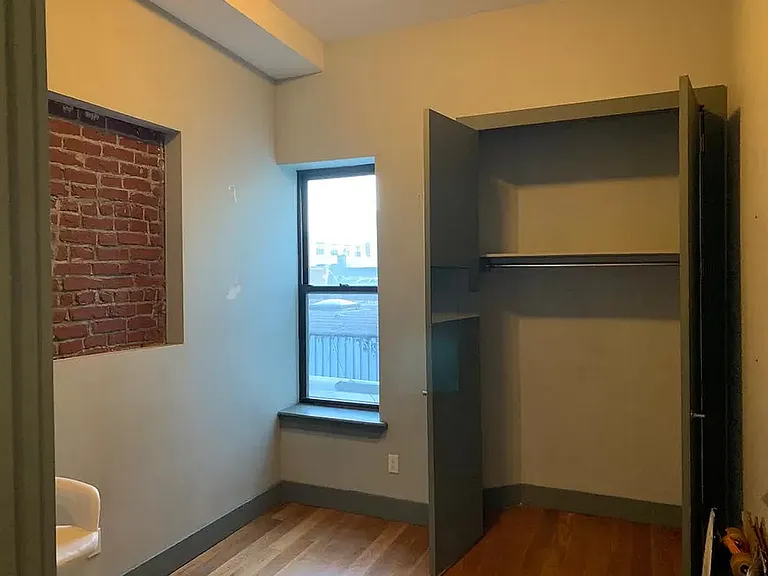 106 Grattan St #3B — Photo 4