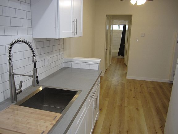 5th image of 11816 Goshen Ave APT 8