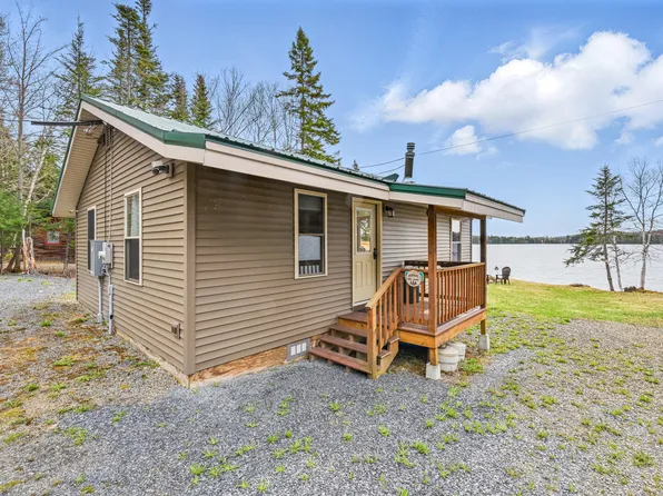 114 Chestnut Lane, Rangeley, ME 04970