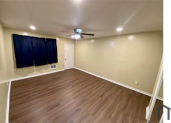 6043 Wister St #1F — Photo 9