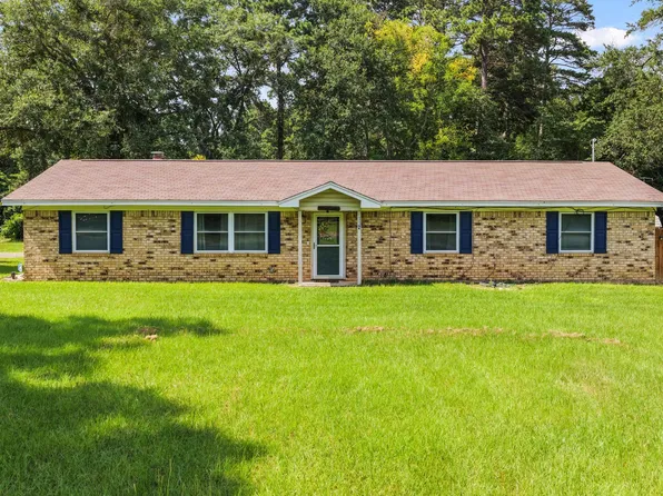112 W Priscilla Ln, Lone Star, TX 75668