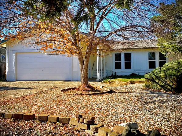 18176 Fishhook Ct, Hidden Valley Lake, CA 95467
