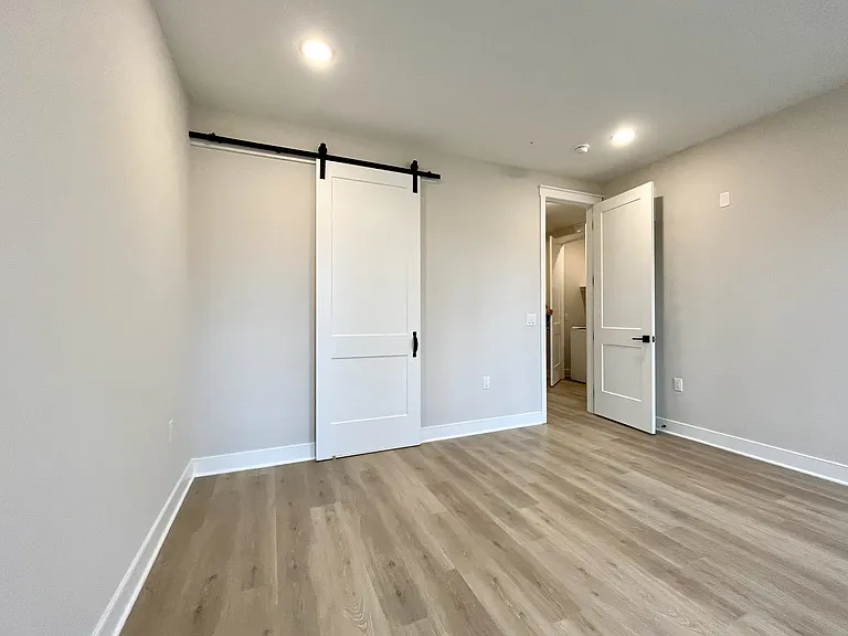 104 Myrtle Rd — Photo 11