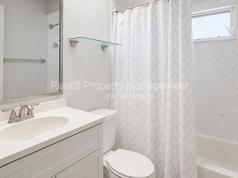 1309 SE 37th Ter — Photo 17