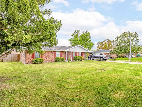 2nd image of 209 Saint Agnes Dr