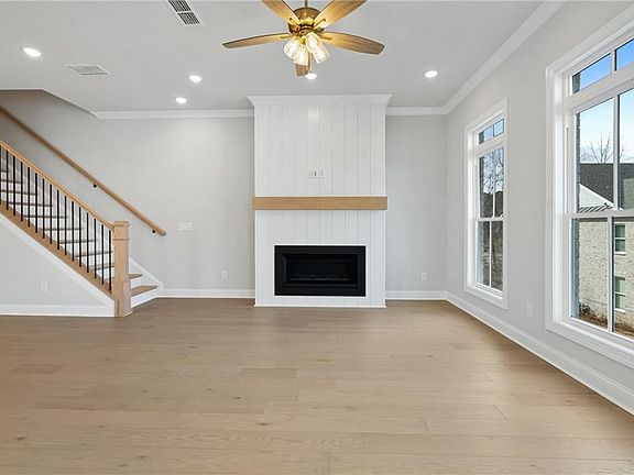 7th image of this home