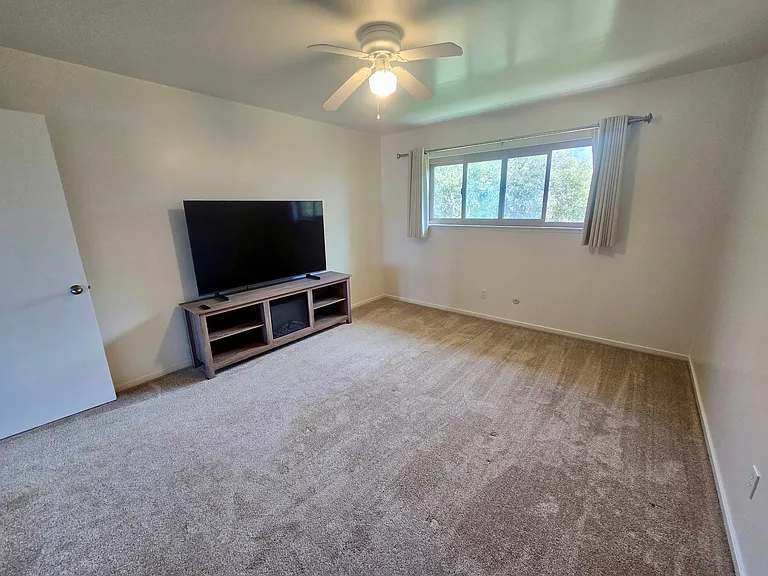 2565 Solano Rd #D — Photo 6