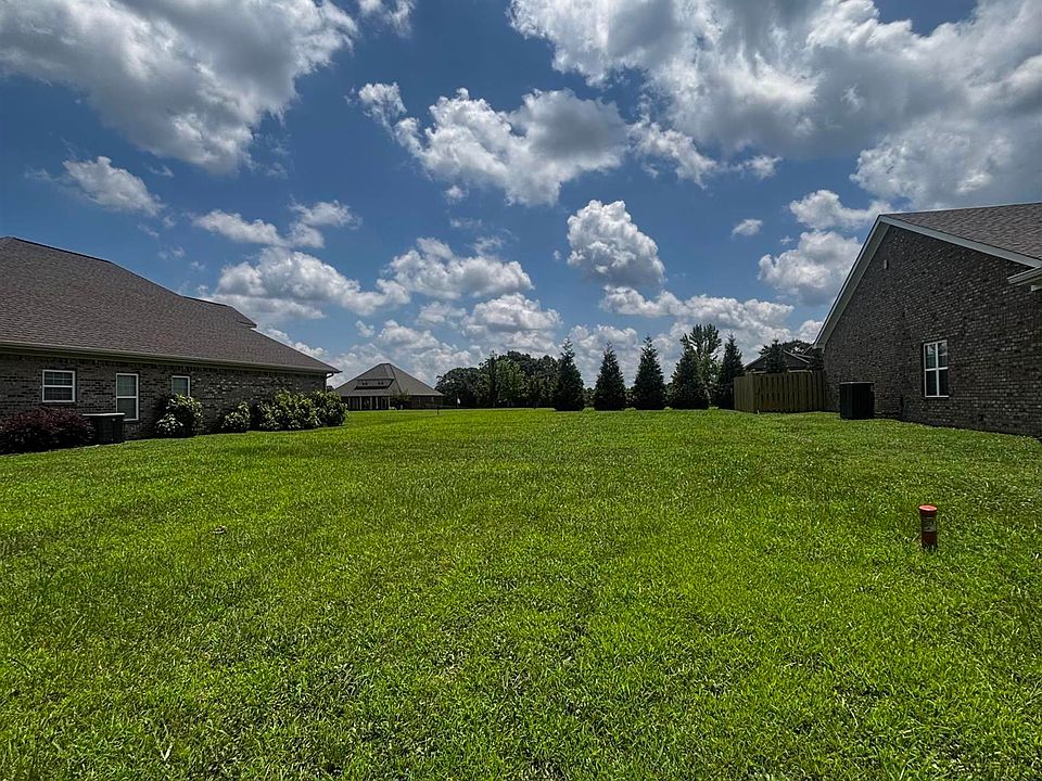 1st image of 11 Village Ln