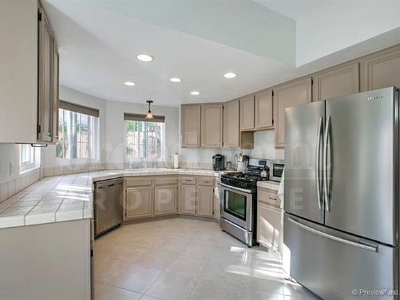 4th image of 2175 Villa Sonoma Gln