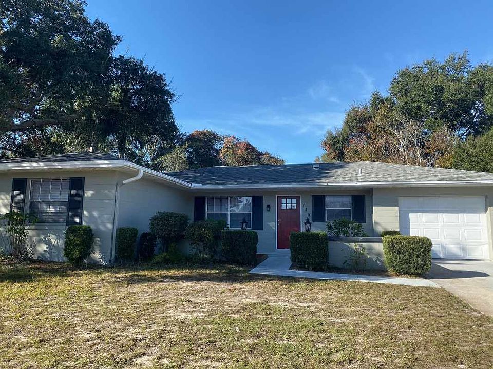 1st image of 740 Bahia Dr