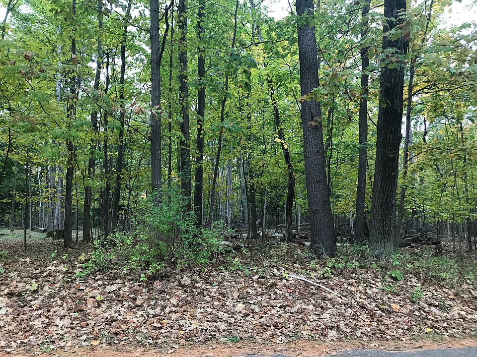 2nd image of 7620 Ridge Rd