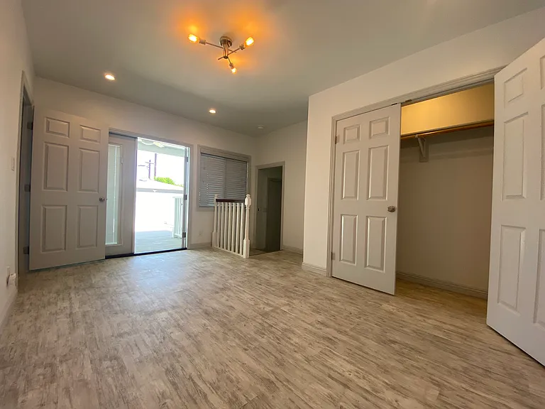 1712 N Lincoln St — Photo 9