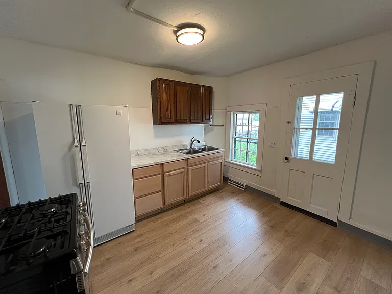 43 N 3rd St #1 — Photo 10