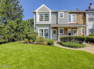 20 Stirrup Ct, Tinton Falls, NJ 07753
