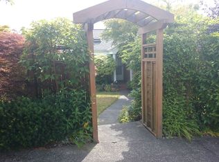 3002 38th Ave W, Seattle, WA 98199