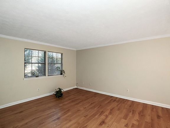4th image of 5927 Dart Dr