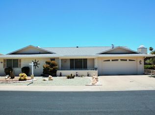 9525 W Cottonwood Dr, Sun City, AZ 85373