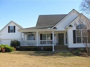 8 Canter Field Ln, Lugoff, SC 29078