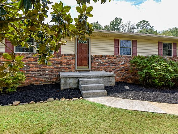 3rd image of 5115 Rebecca Ln