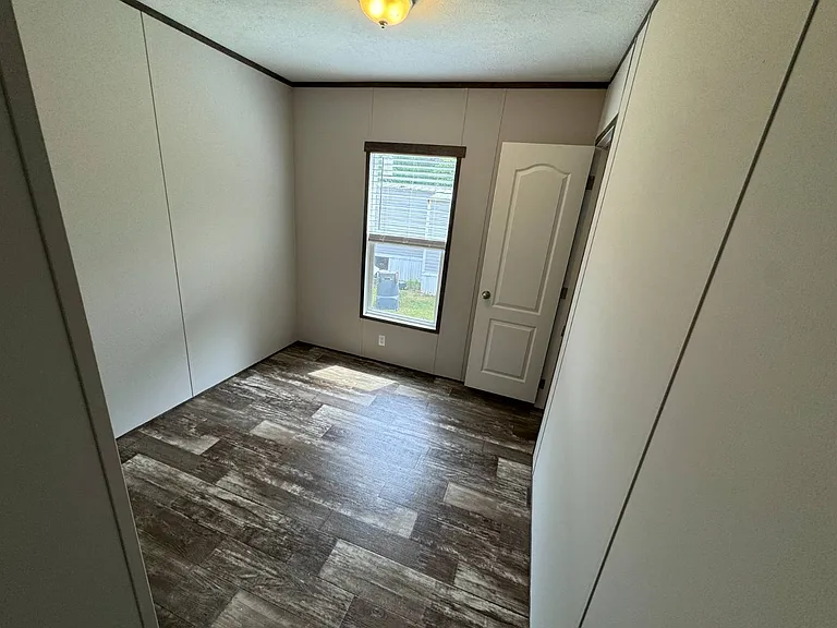242 Wallingford Dr — Photo 11