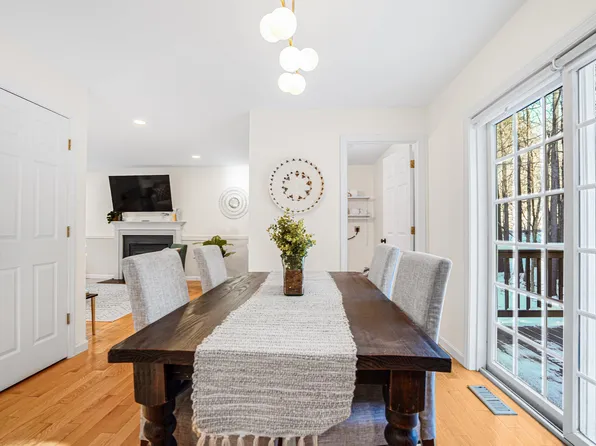 2 Corduroy Road, Amherst, NH 03031